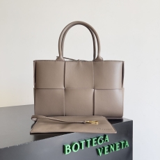 Bottega Veneta Shopping Bags